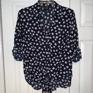 Roll sleeve floral blouse
